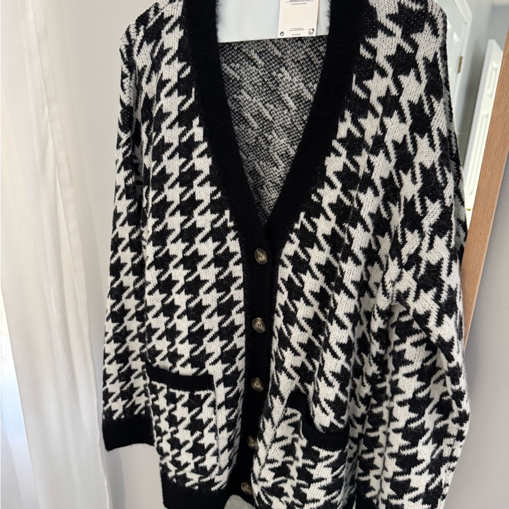 Mango Monochrome Houndstooth Knit Cardigan
